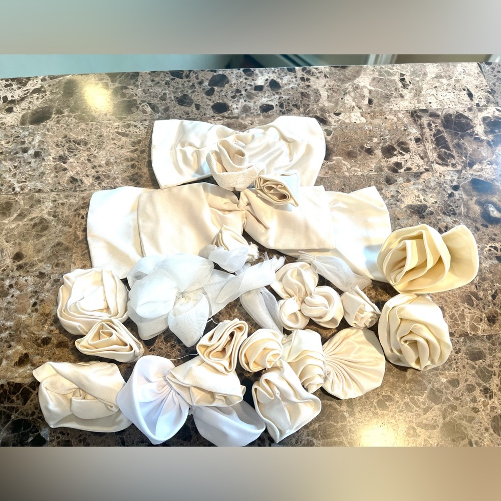 Crafting Fabric Ivory/White Rose Flower Bundle